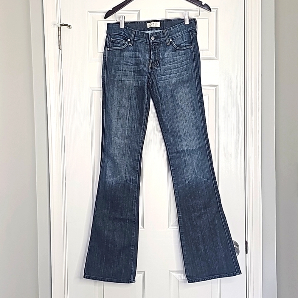 DPM Deluxe Premium Denim Size W26 L32 Boot-Cut Jeans  Womens Fleur de Lis design